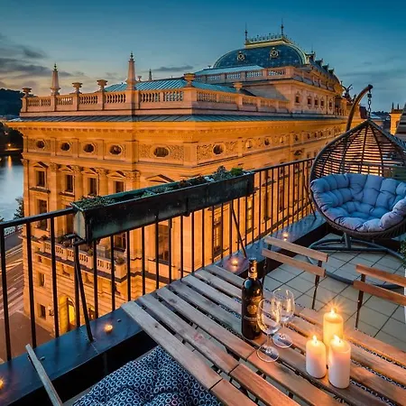 Mozart's & Terrace Prága